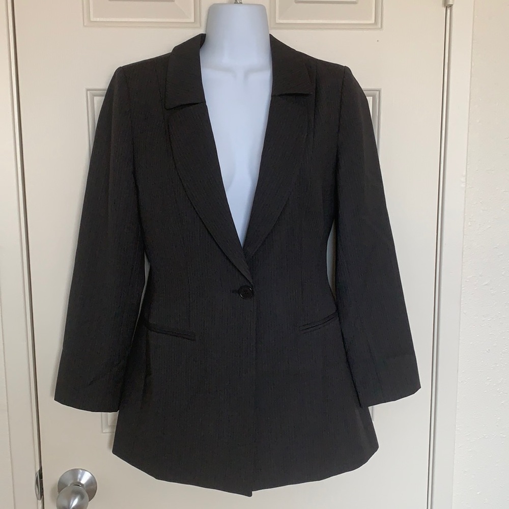 Emporio Armani Blazer Size 40 Womens